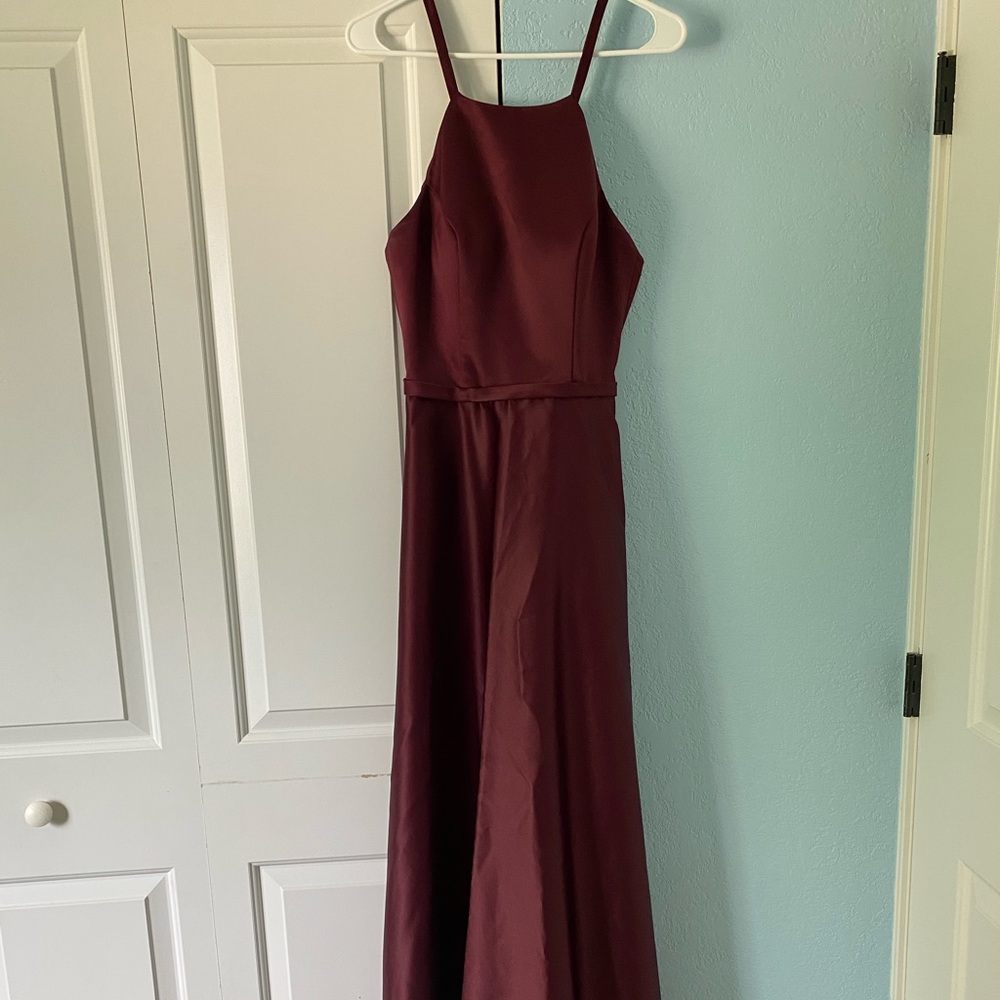 maroon prom/formal dress